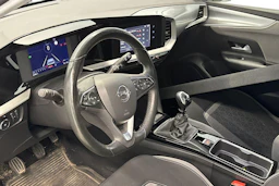 vihreä Opel Mokka 2021 kuva 3.