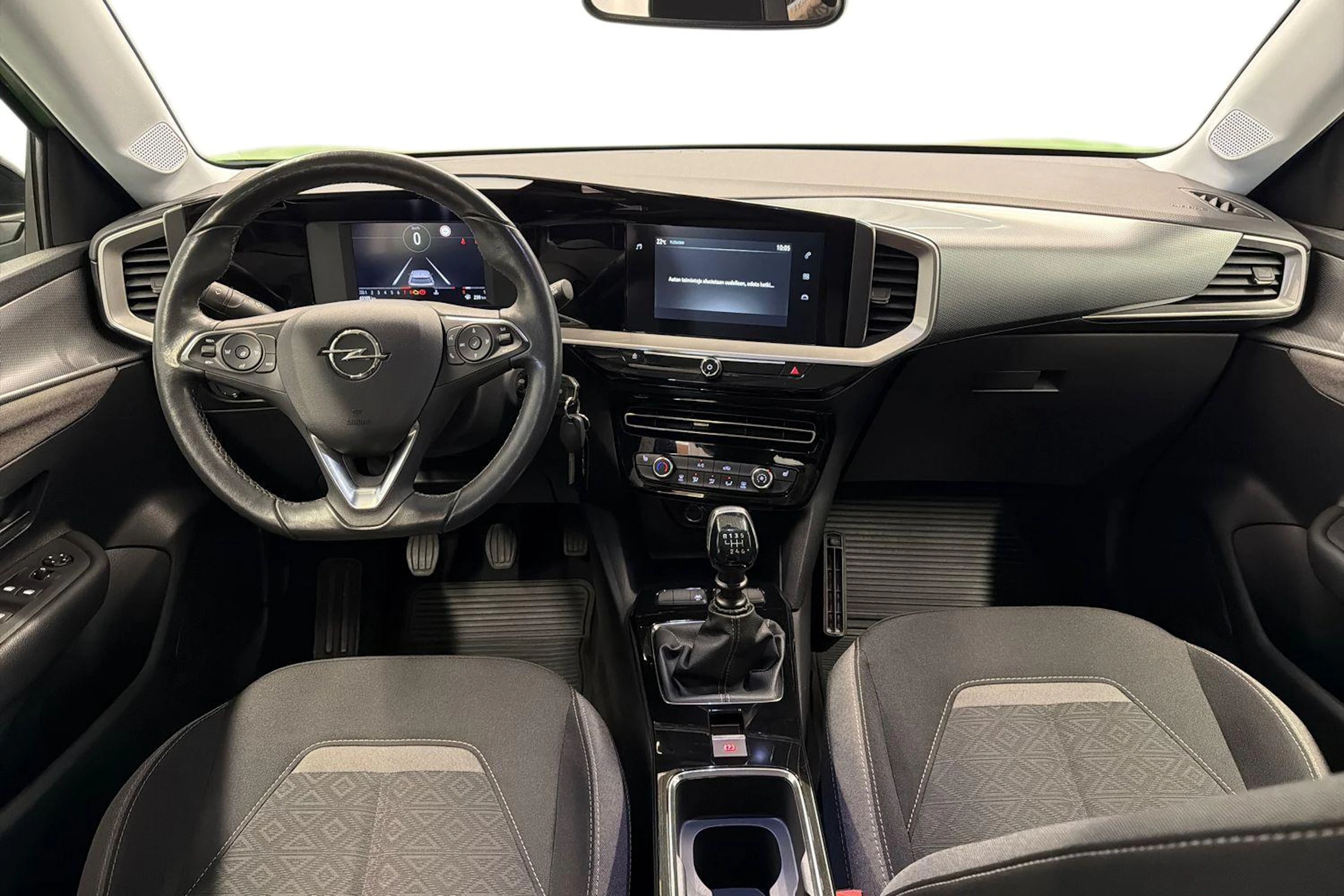 vihreä Opel Mokka 2021 kuva 7.