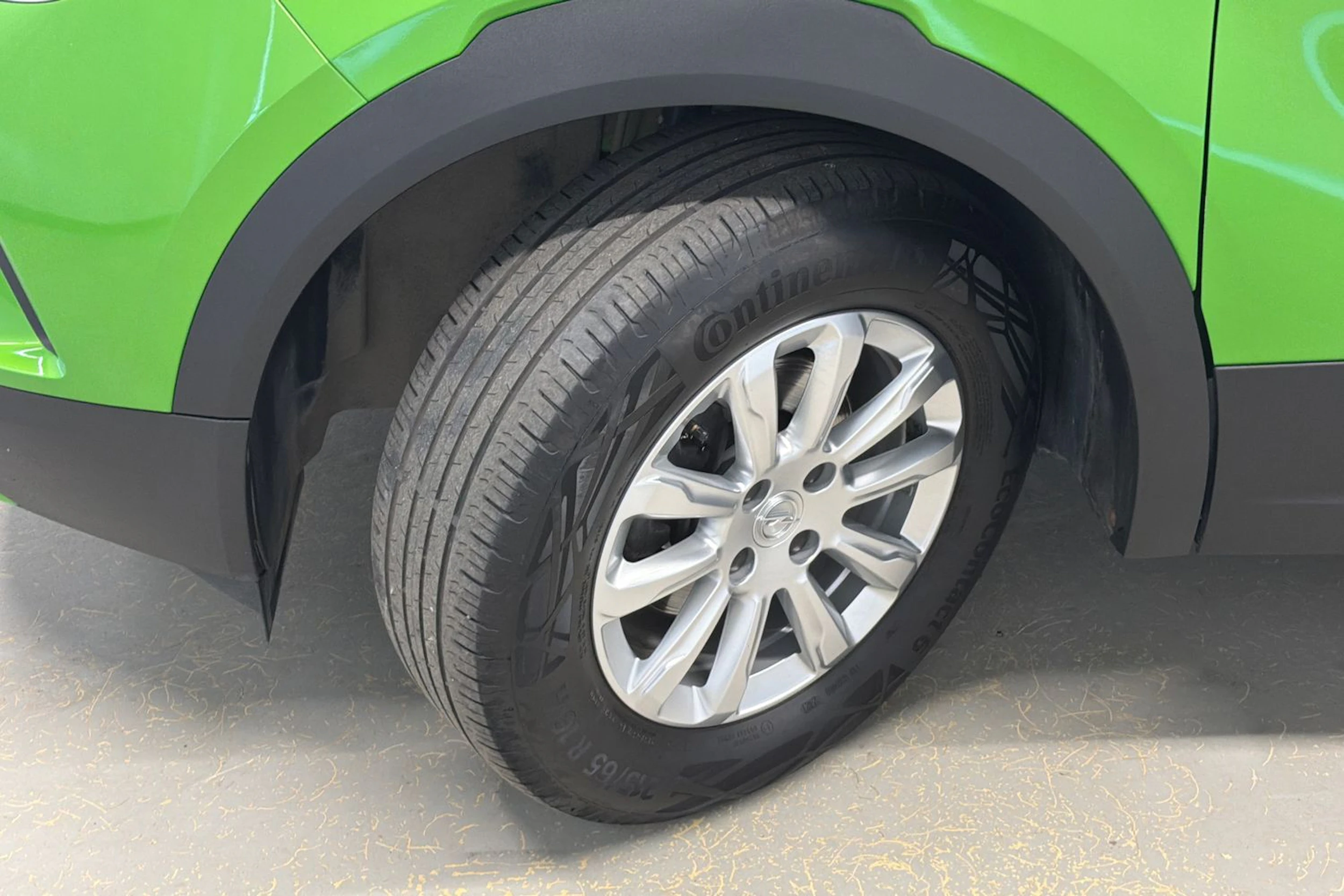 vihreä Opel Mokka 2021 kuva 10.