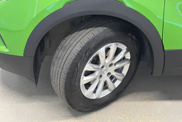vihreä Opel Mokka 2021 kuva 10.