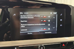 vihreä Opel Mokka 2021 kuva 18.