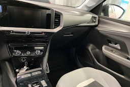 Punainen Opel Mokka 2021 kuva 15.