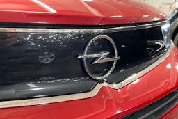 Punainen Opel Mokka 2021 kuva 23.