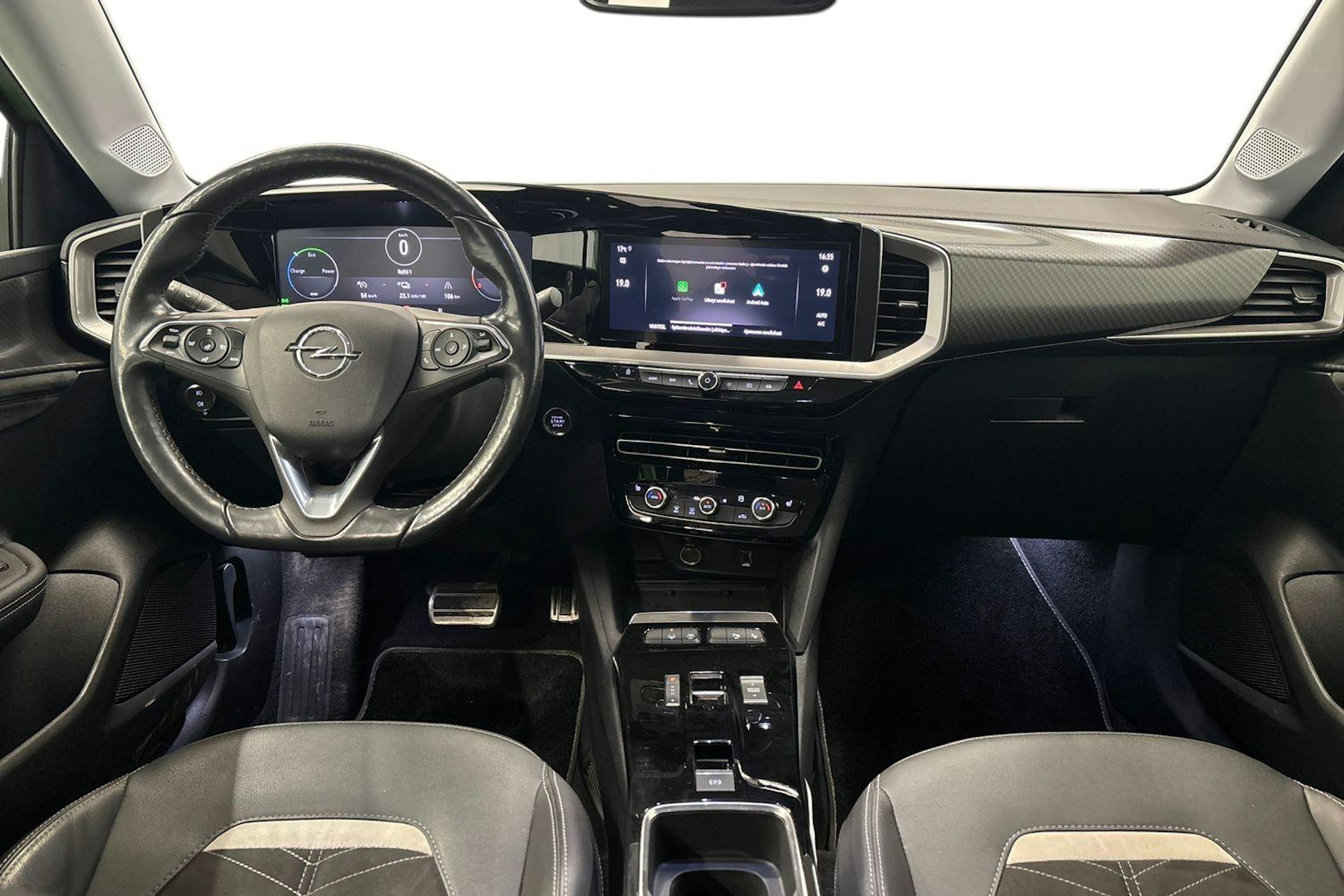 vihreä Opel Mokka 2021 kuva 9.