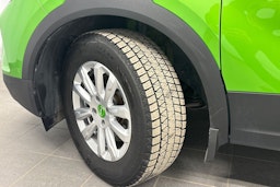 vihreä Opel Mokka 2021 kuva 13.