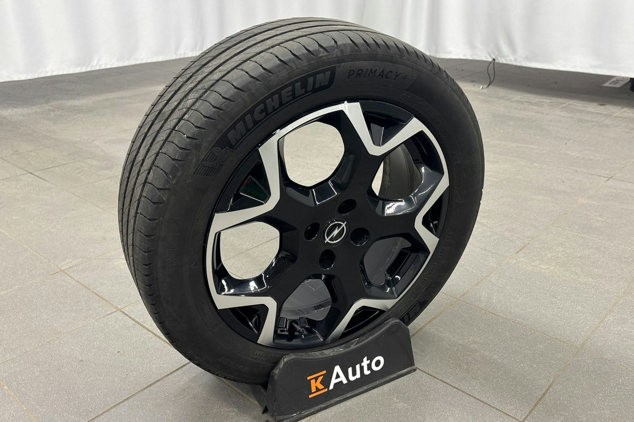 vihreä Opel Mokka 2021 kuva 14.