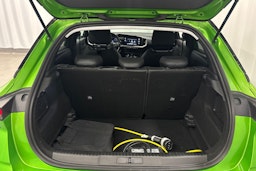 vihreä Opel Mokka 2021 kuva 16.