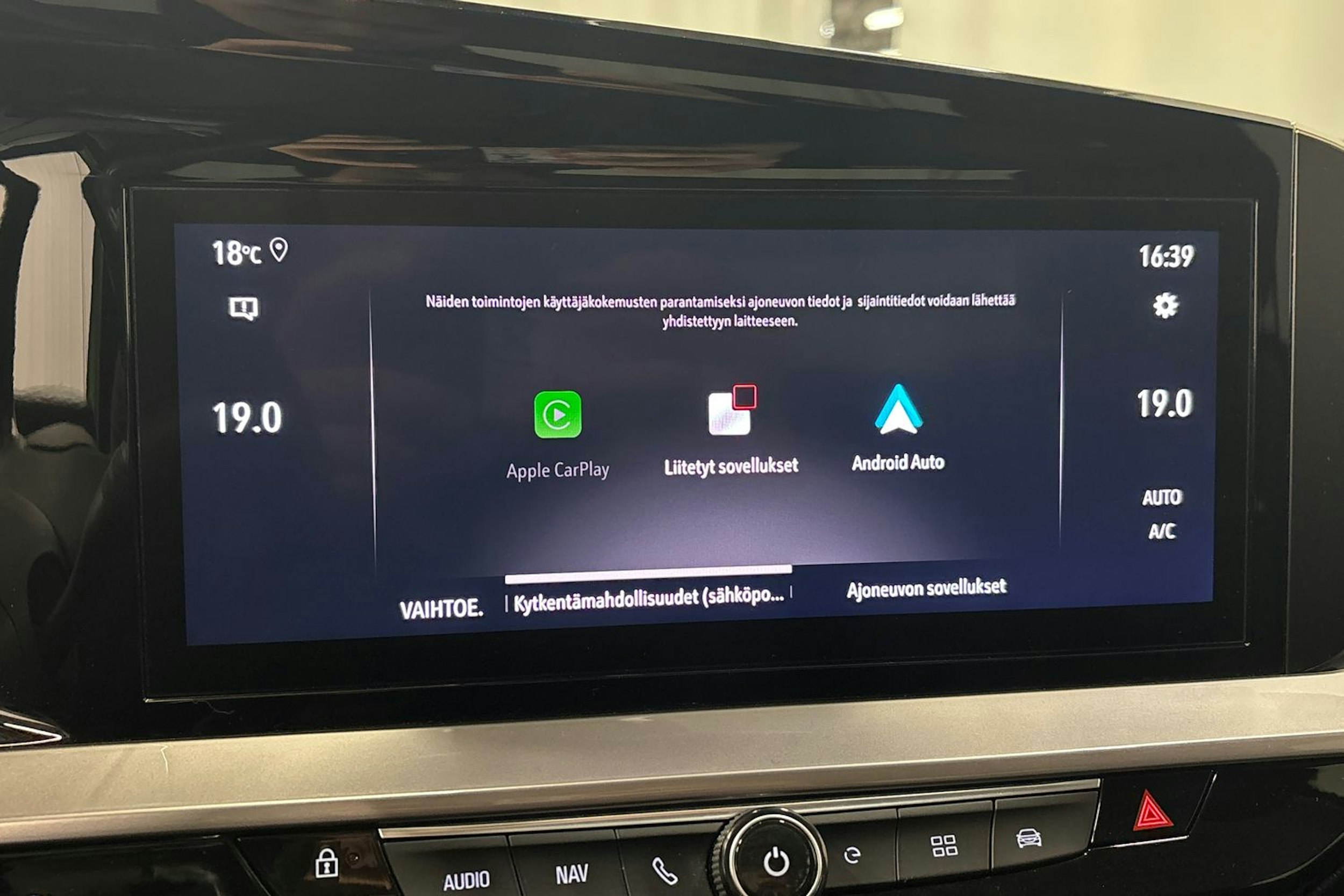 vihreä Opel Mokka 2021 kuva 24.