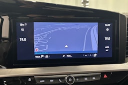 vihreä Opel Mokka 2021 kuva 25.