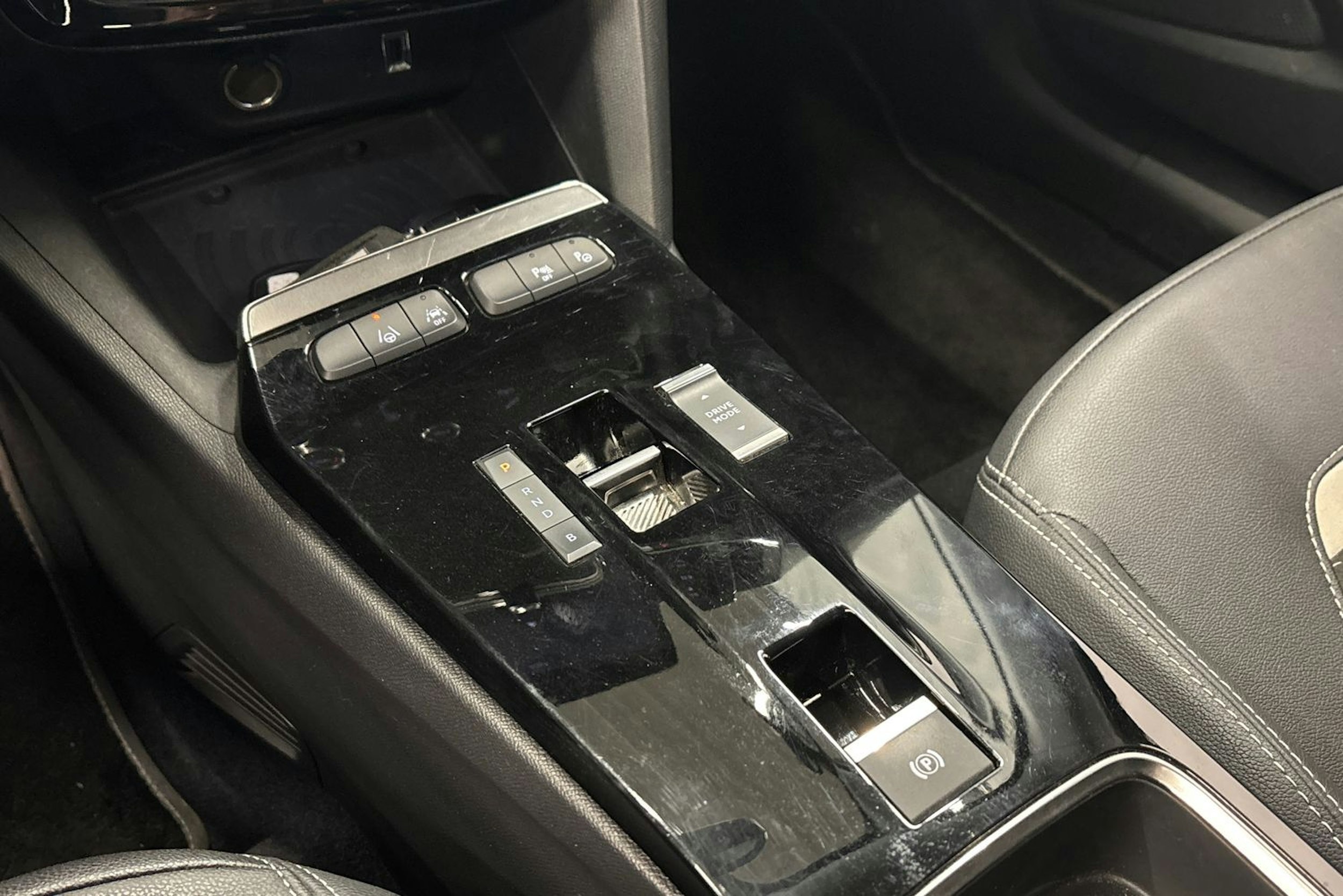 vihreä Opel Mokka 2021 kuva 28.