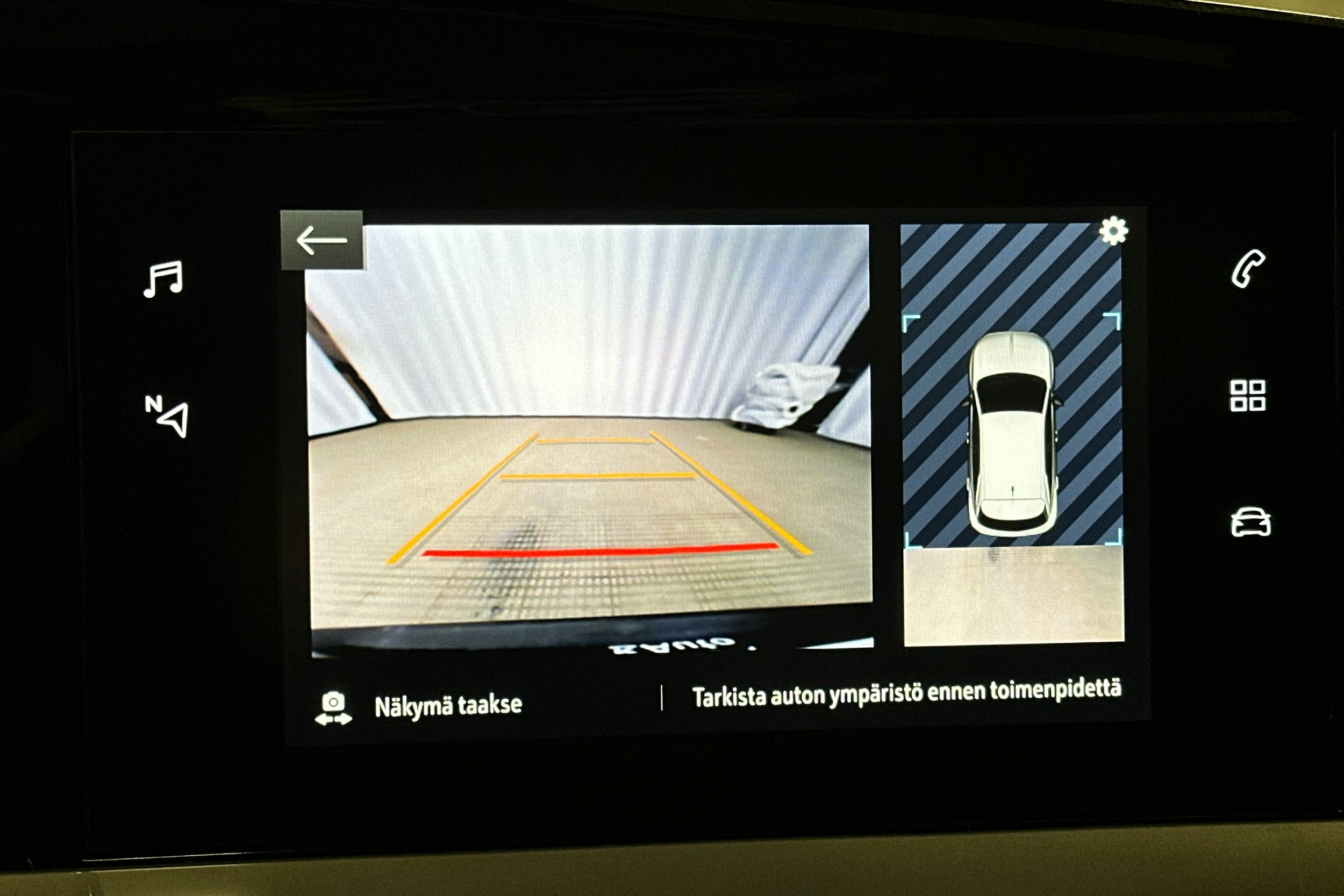 musta Opel Mokka 2022 kuva 23.