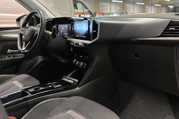 sininen Opel Mokka 2022 kuva 13.