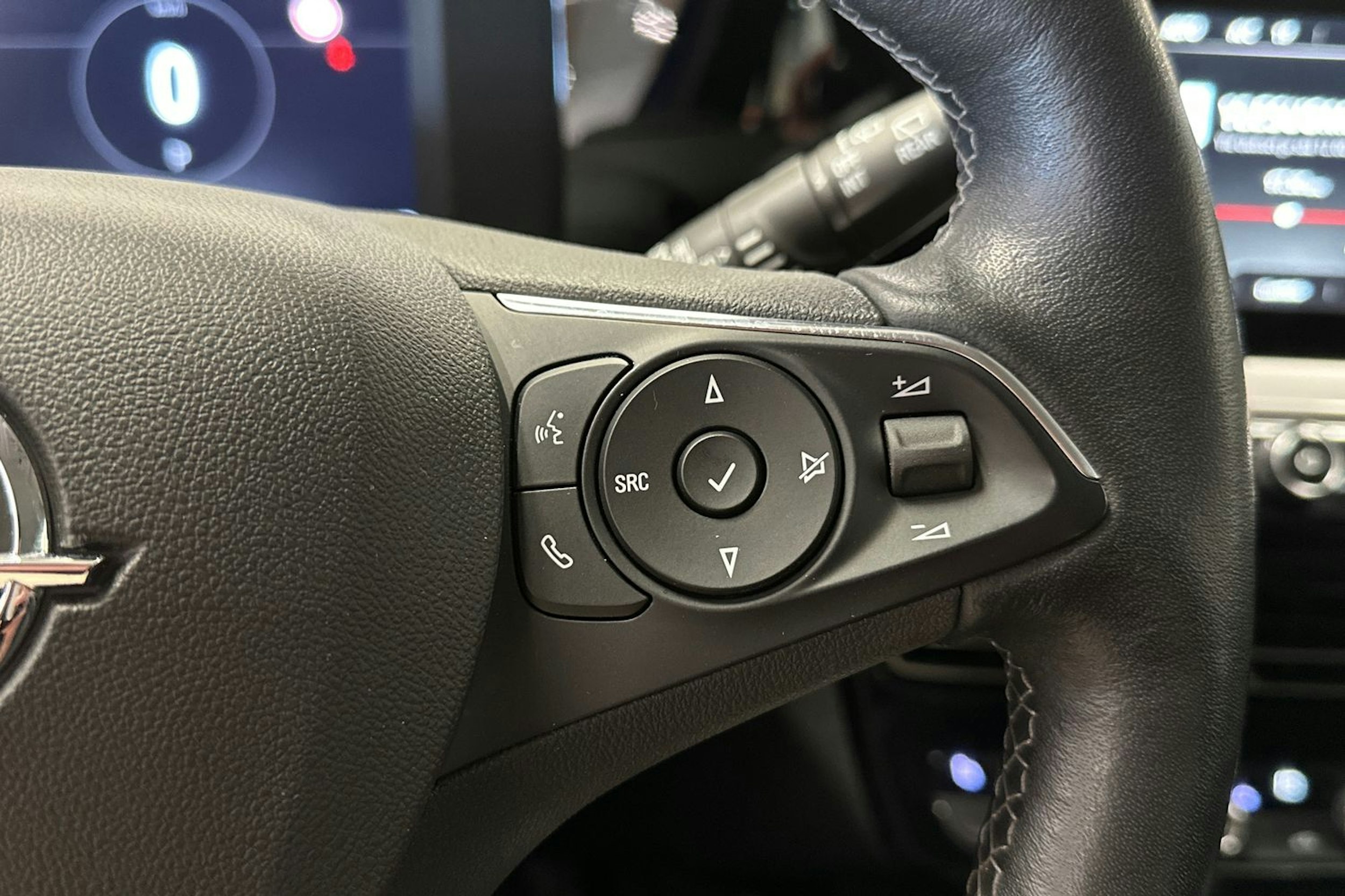 sininen Opel Mokka 2022 kuva 25.