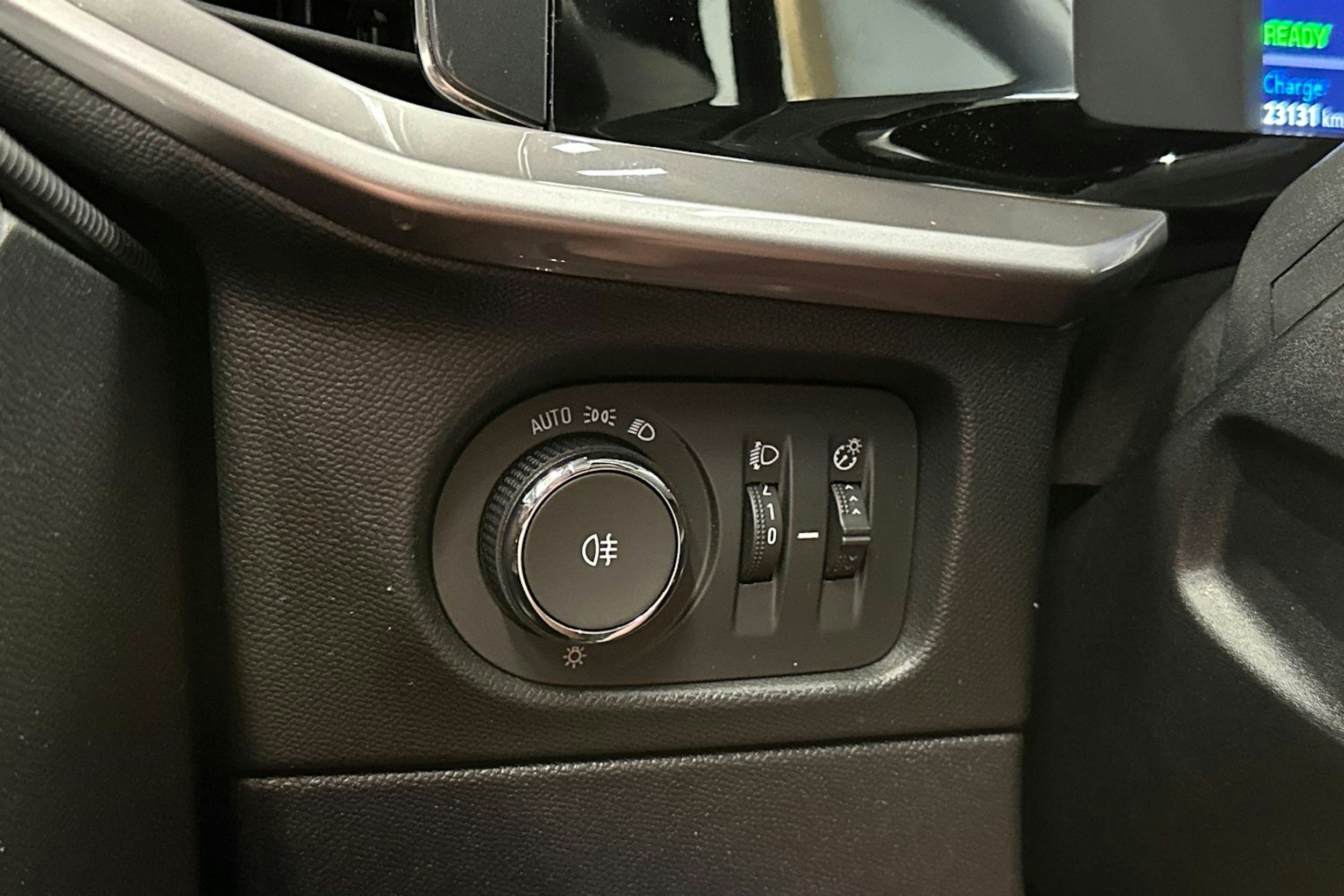 sininen Opel Mokka 2022 kuva 26.