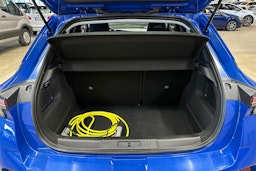 sininen Opel Mokka 2022 kuva 28.