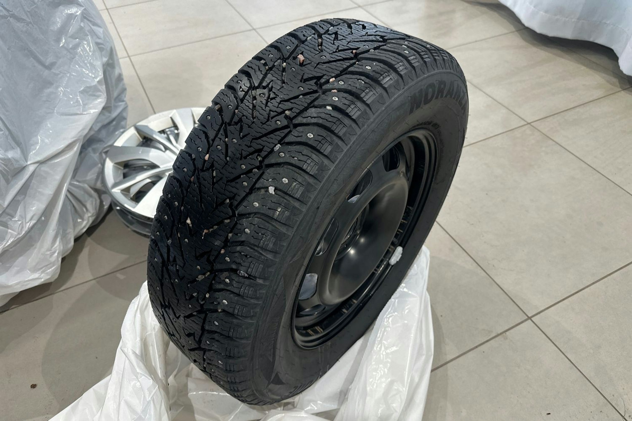 musta Opel Mokka 2022 kuva 10.