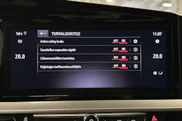 vihreä Opel Mokka 2023 kuva 22.