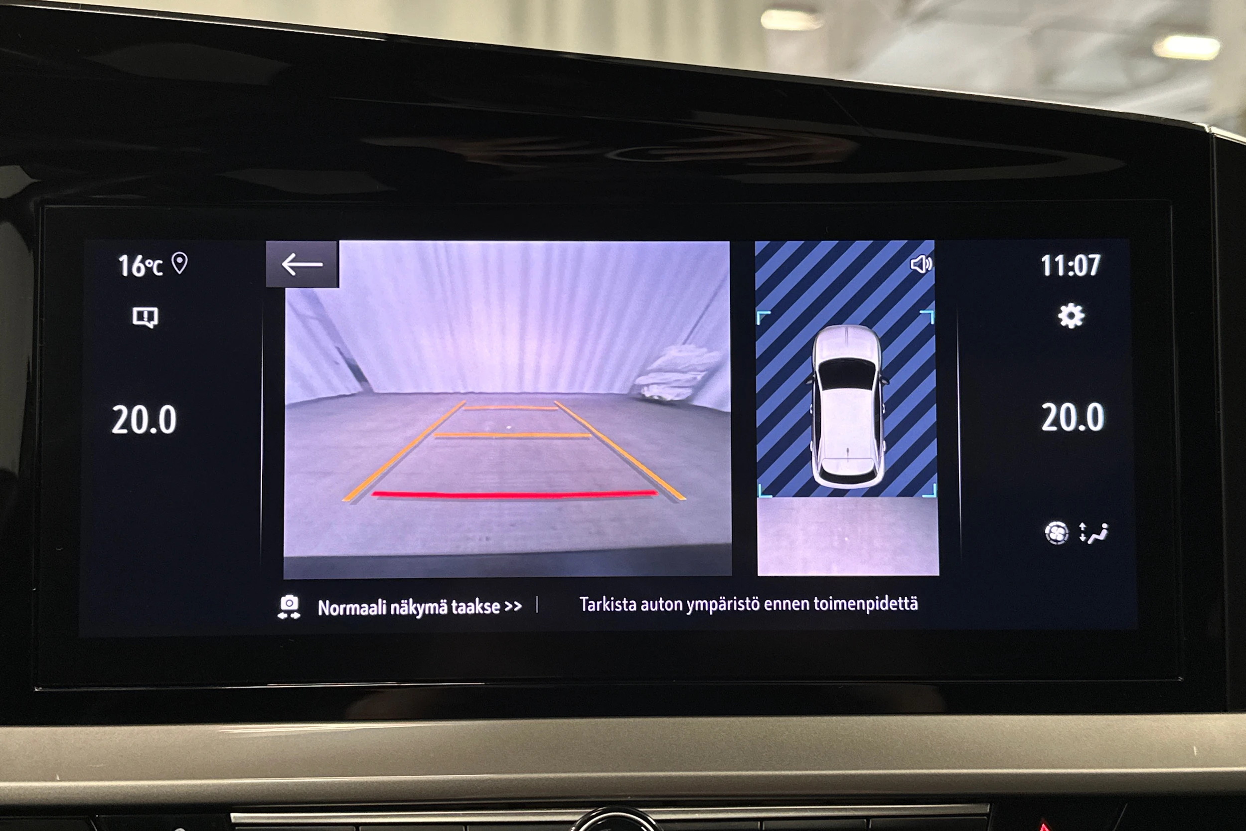 vihreä Opel Mokka 2023 kuva 24.