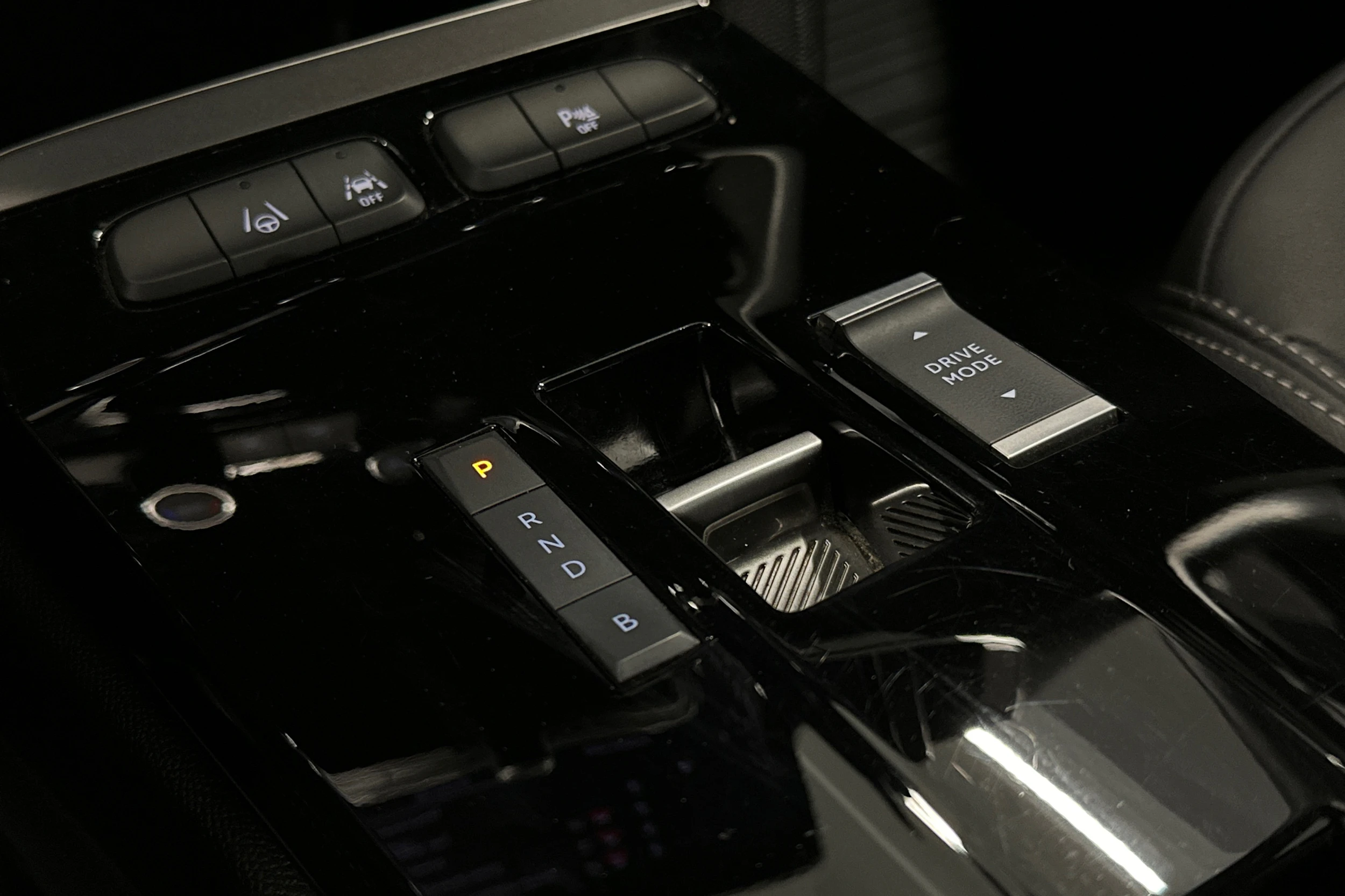 vihreä Opel Mokka 2023 kuva 26.