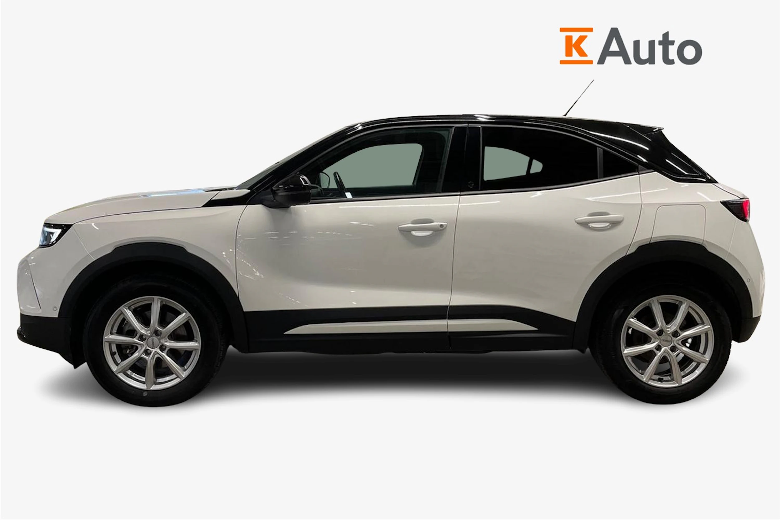 valkoinen Opel Mokka-e 2021 kuva 5.