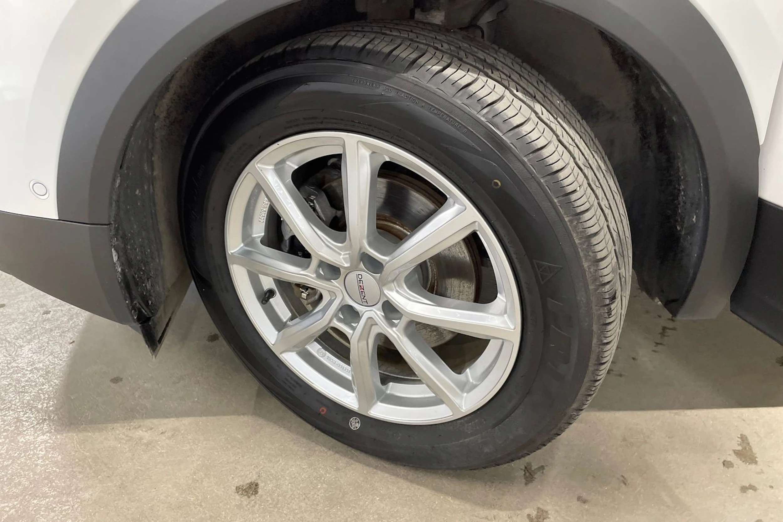 valkoinen Opel Mokka-e 2021 kuva 10.