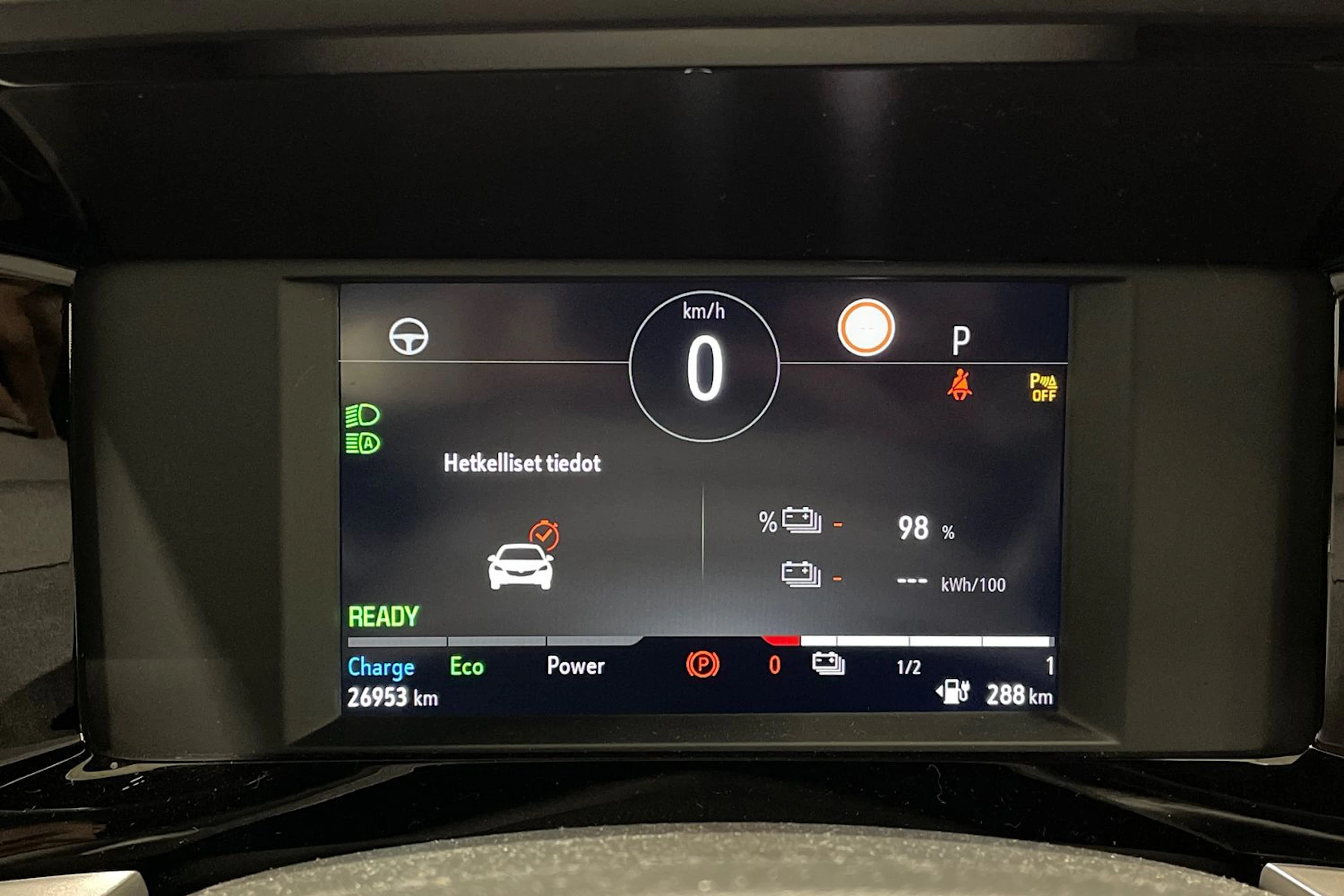 valkoinen Opel Mokka-e 2021 kuva 13.