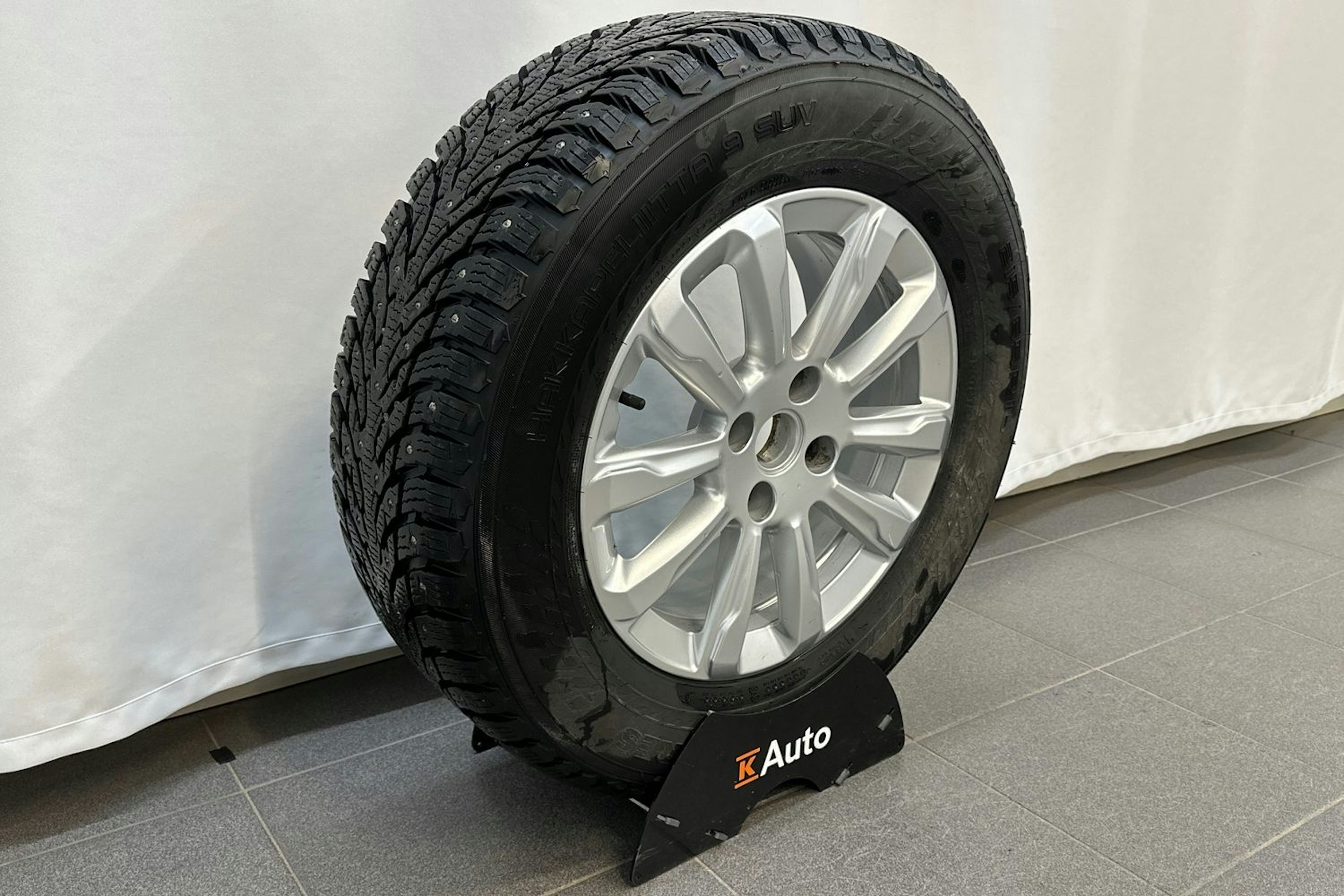 vihreä Opel Mokka-e 2021 kuva 18.