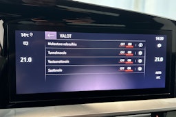 vihreä Opel Mokka-e 2021 kuva 25.