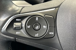 vihreä Opel Mokka-e 2021 kuva 31.