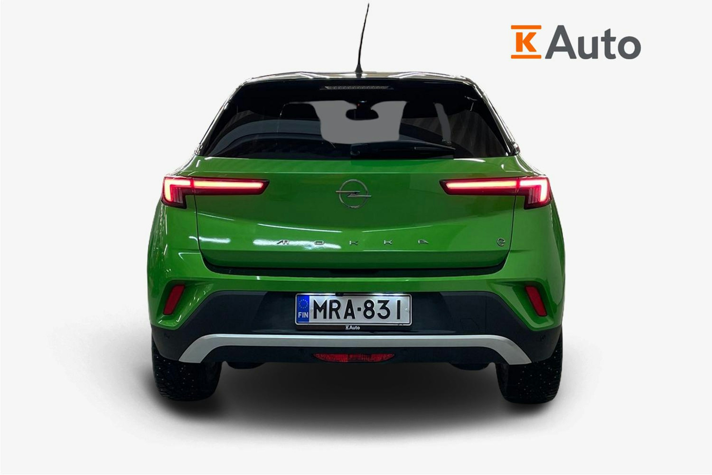 vihreä Opel Mokka-e 2022 kuva 3.