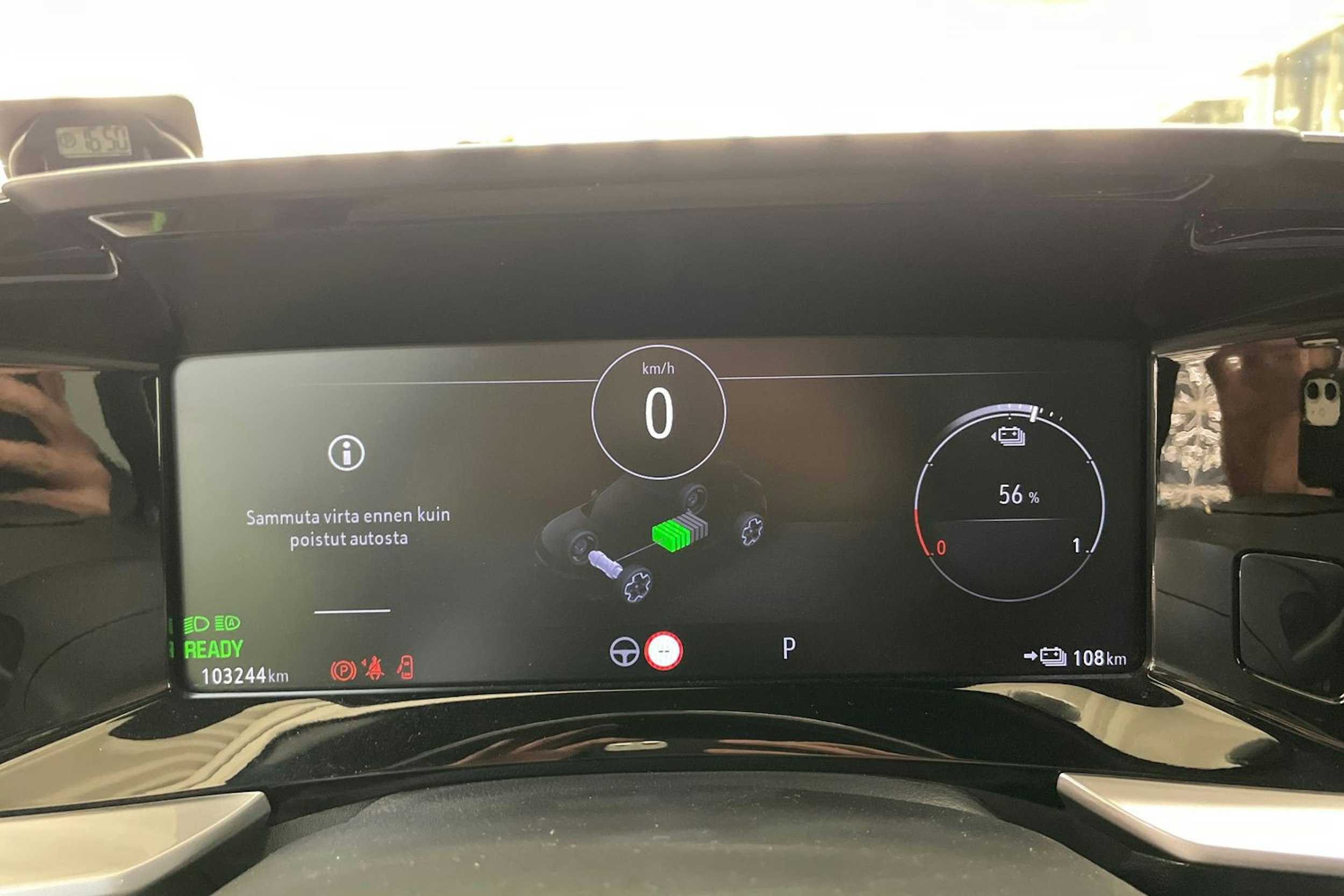 vihreä Opel Mokka-e 2022 kuva 11.