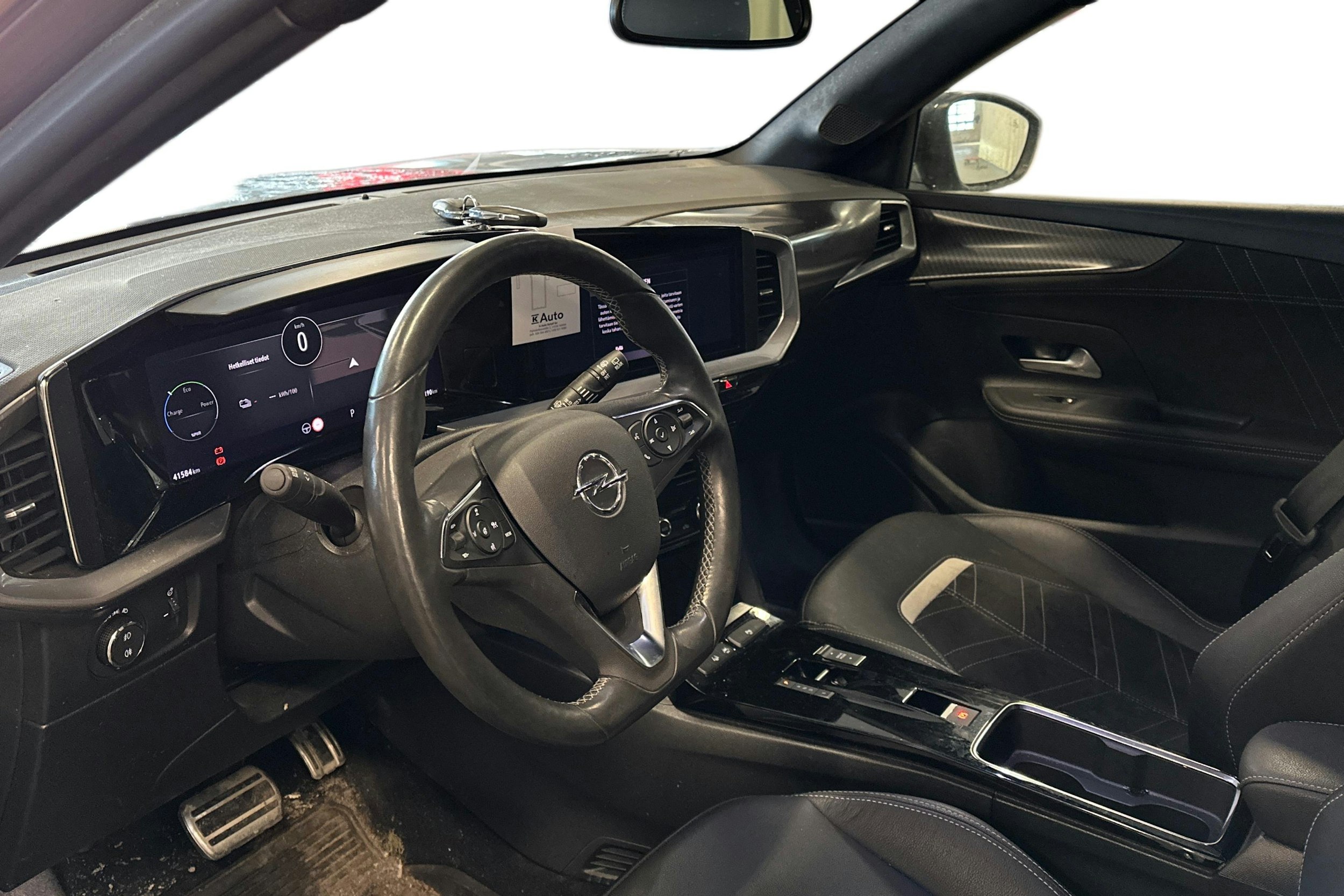 harmaa Opel Mokka-e 2022 kuva 3.