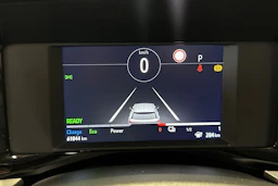 vihreä Opel Mokka-e 2023 kuva 13.