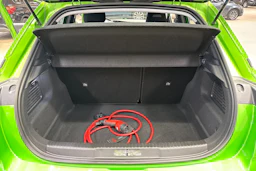 vihreä Opel Mokka-e 2023 kuva 29.