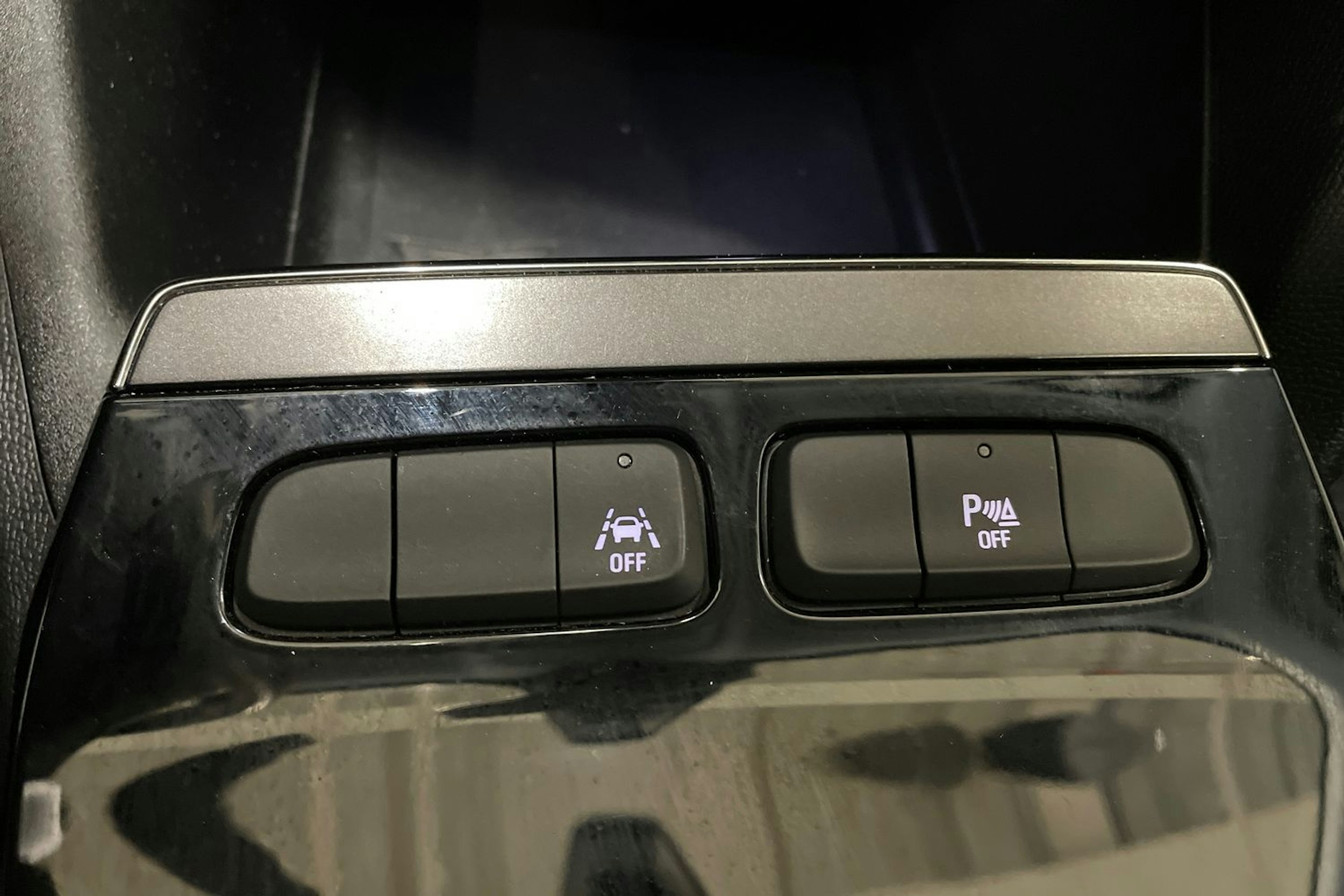 valkoinen Opel Mokka-e 2023 kuva 25.