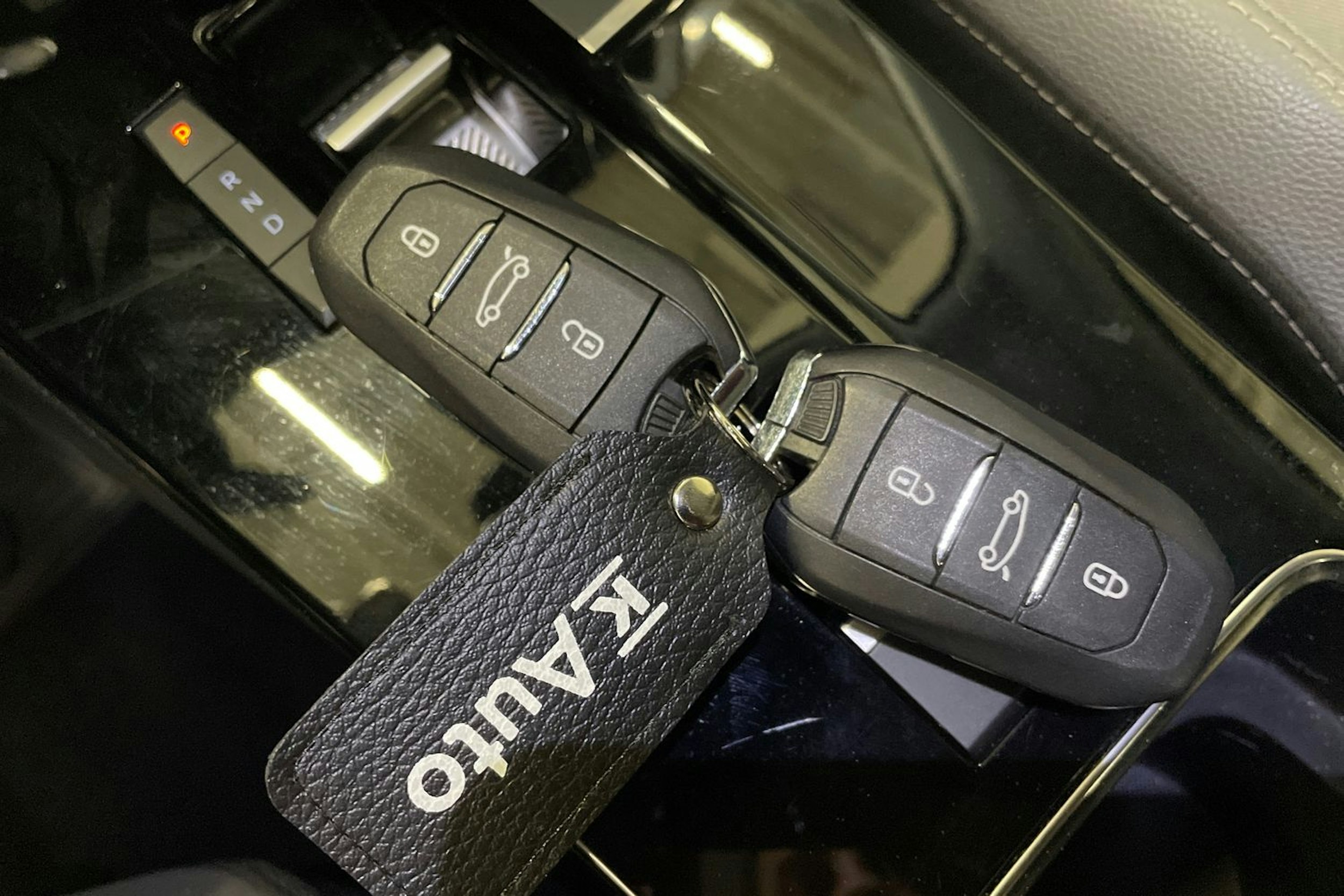 valkoinen Opel Mokka-e 2023 kuva 29.