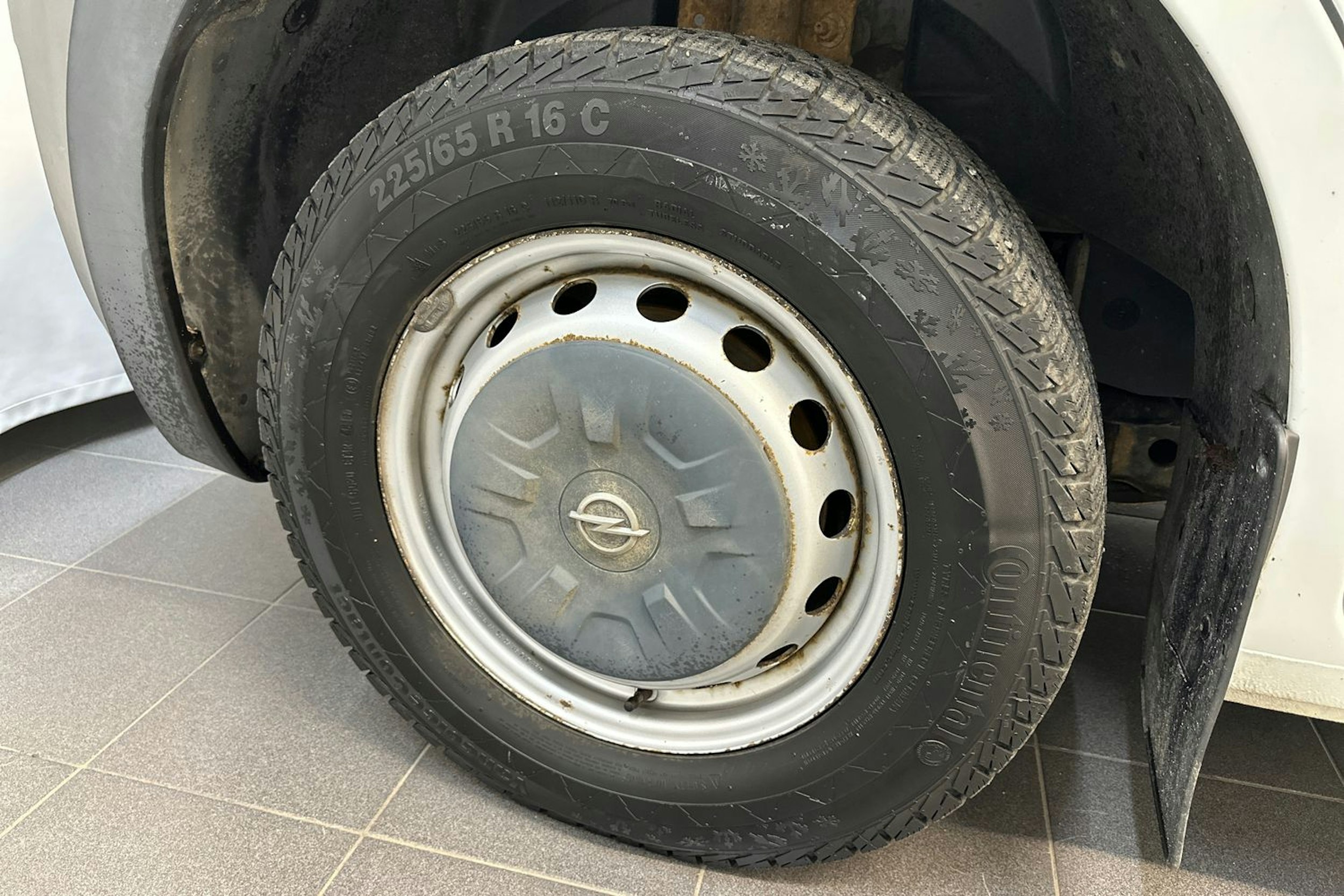 valkoinen Opel Movano 2017 kuva 24.