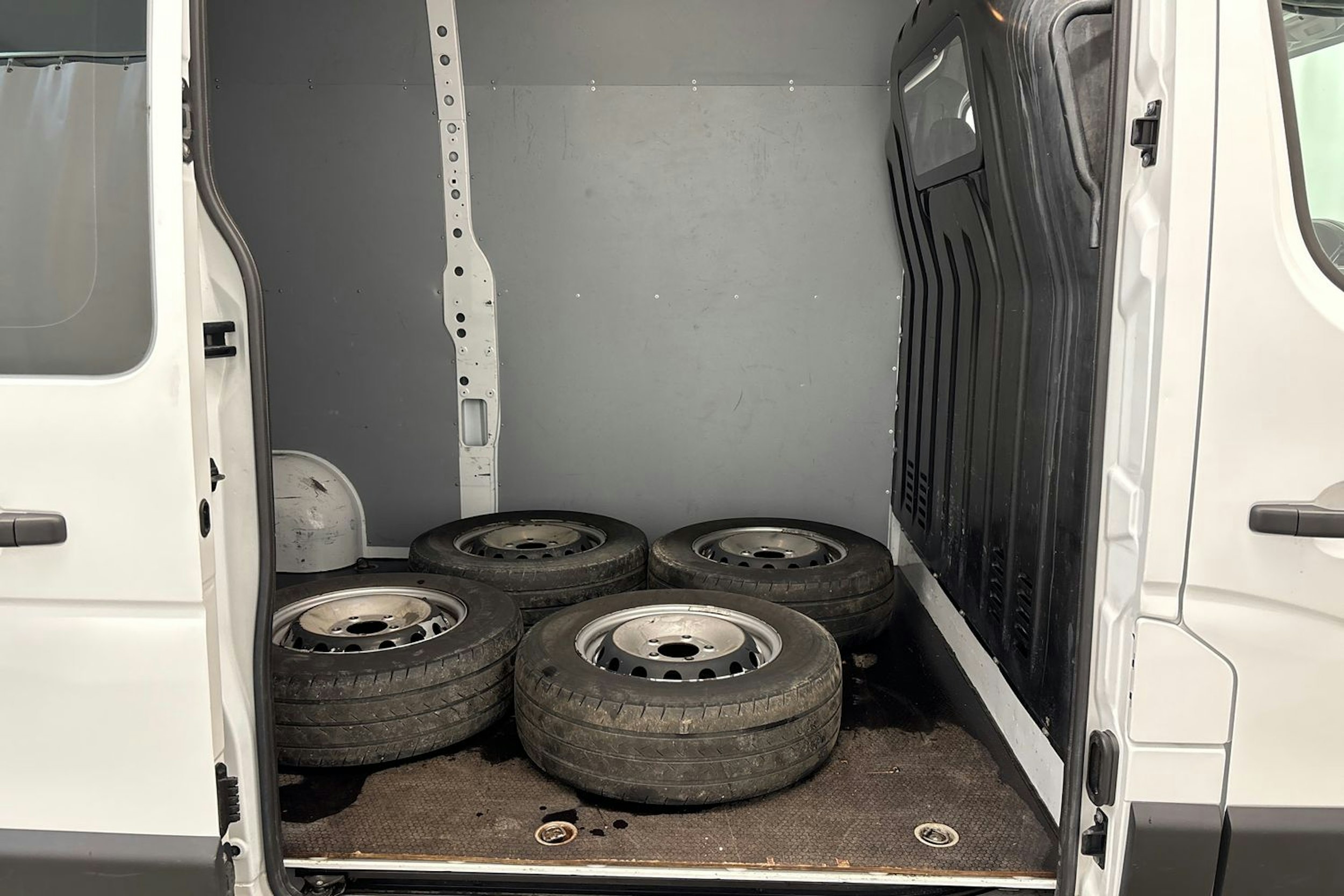 valkoinen Opel Movano 2020 kuva 13.
