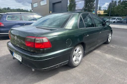 vihreä Opel Omega 2004 kuva 5.