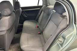 vihreä Opel Vectra 2003 kuva 8.