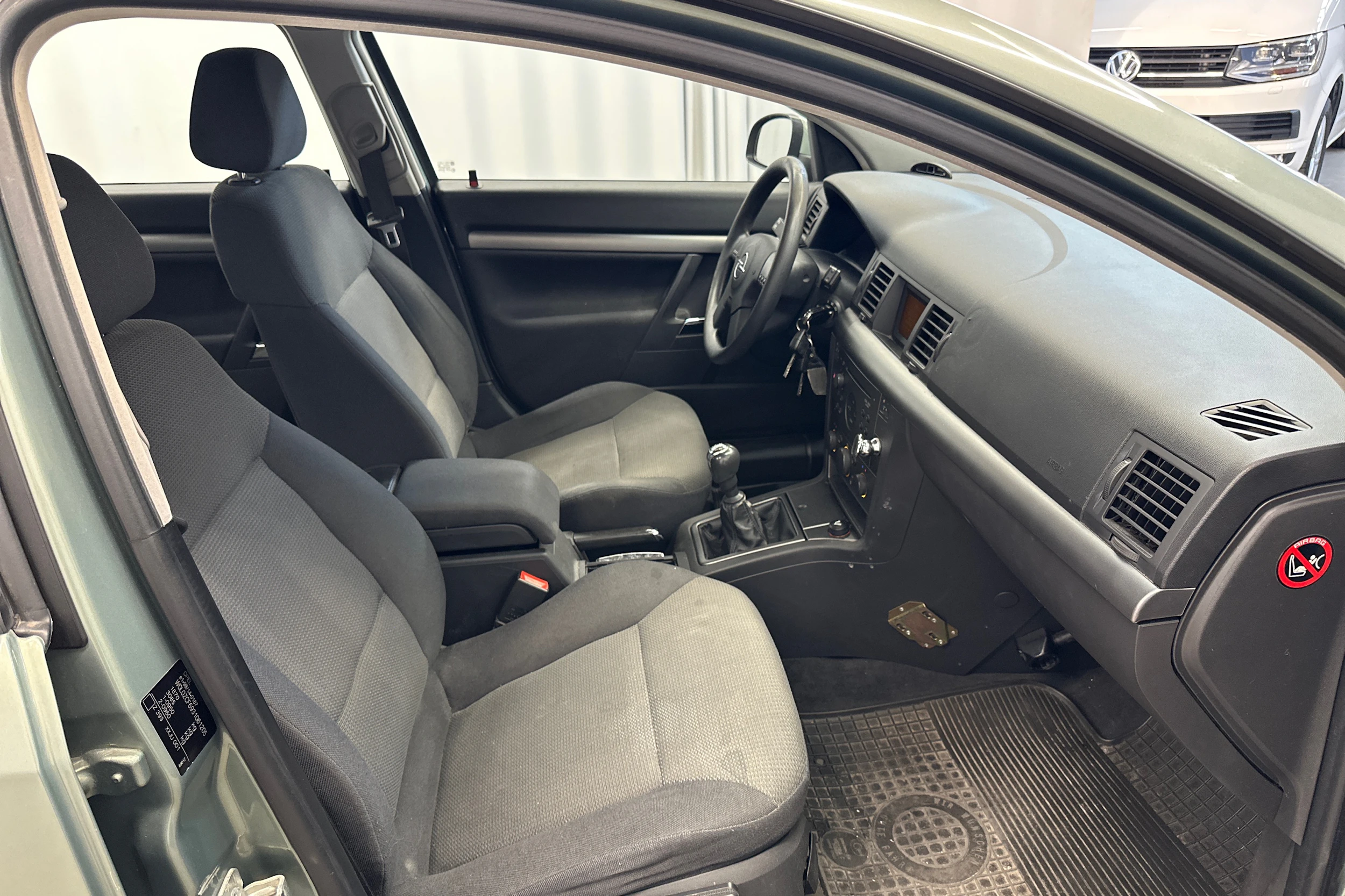 vihreä Opel Vectra 2003 kuva 10.