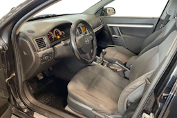 musta Opel Vectra 2006 kuva 7.