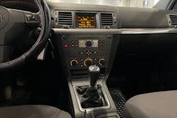 musta Opel Vectra 2006 kuva 16.
