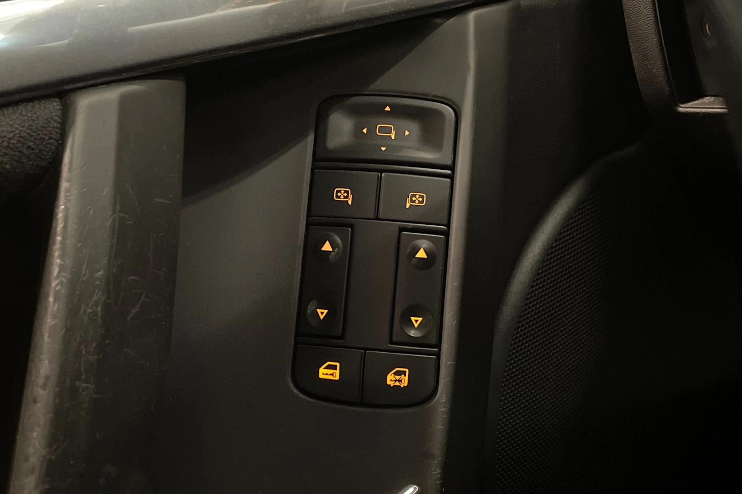 musta Opel Vectra 2006 kuva 19.