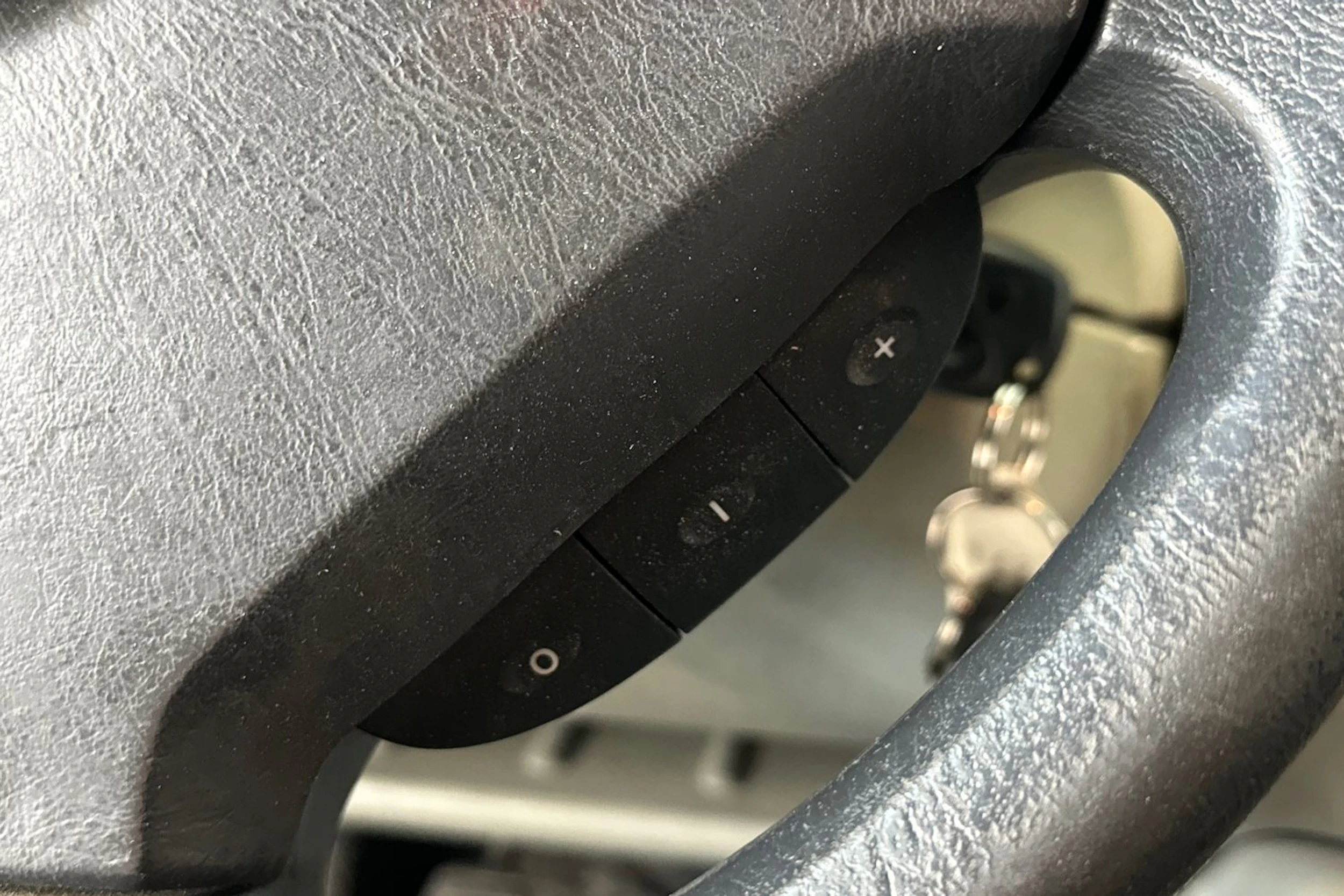 valkoinen Opel Vivaro 2007 kuva 22.