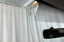 valkoinen Opel Vivaro 2007 kuva 38.
