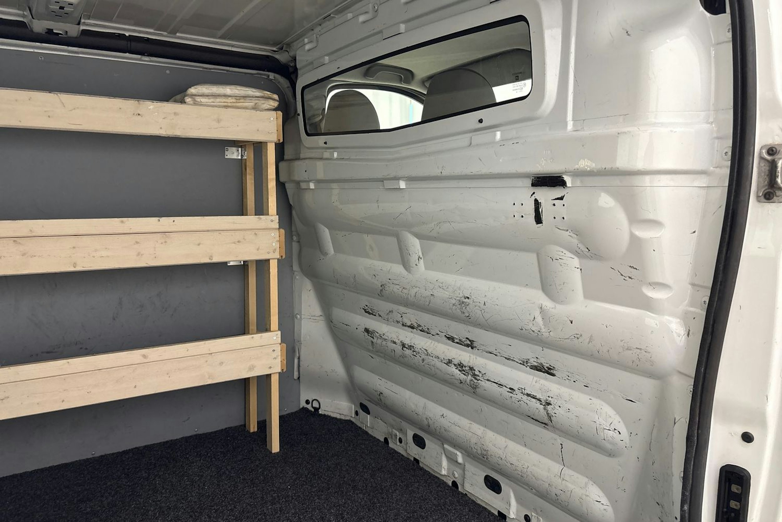 valkoinen Opel Vivaro 2008 kuva 19.