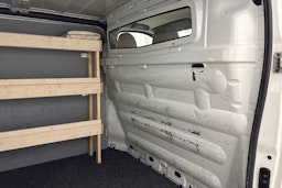 valkoinen Opel Vivaro 2008 kuva 19.