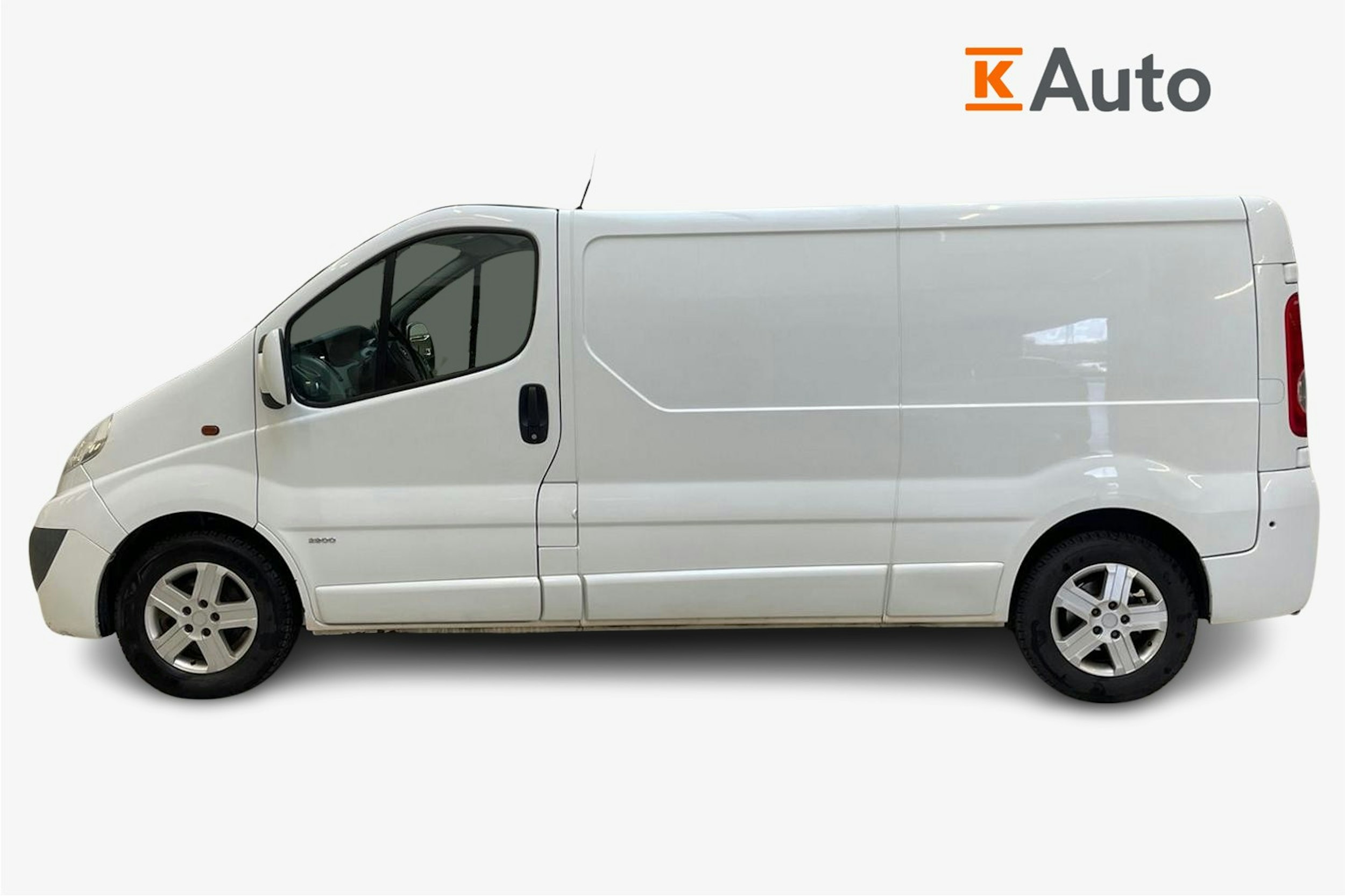 valkoinen Opel Vivaro 2010 kuva 5.