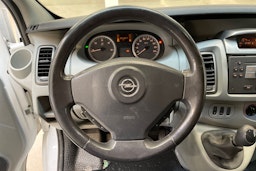 valkoinen Opel Vivaro 2010 kuva 15.